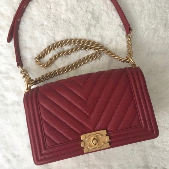Authentic Chanel Chevron Medium Boy Bag - Picture 2 of 2
